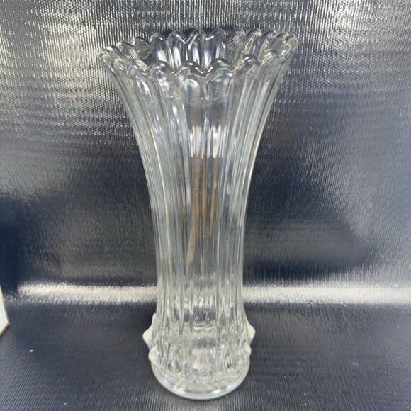 Vintage Clear Swung Stretch Glass Vase Vessel Tall Manganese 365nm Green UV Glow - Picture 15 of 16